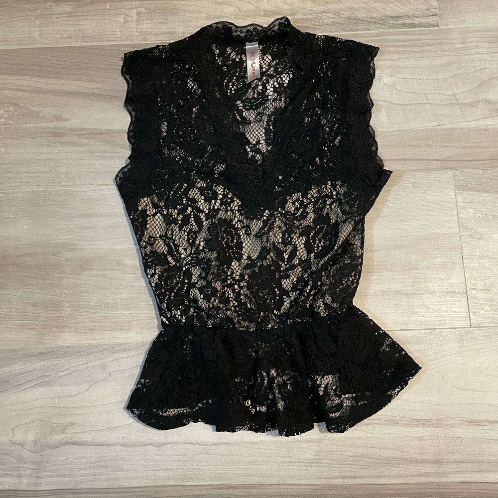 2 Cute Lacey Black & Tan Sleeveless Peplum Elegant Blouse - Size Small